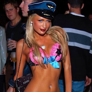 Meet your Posher, Azra